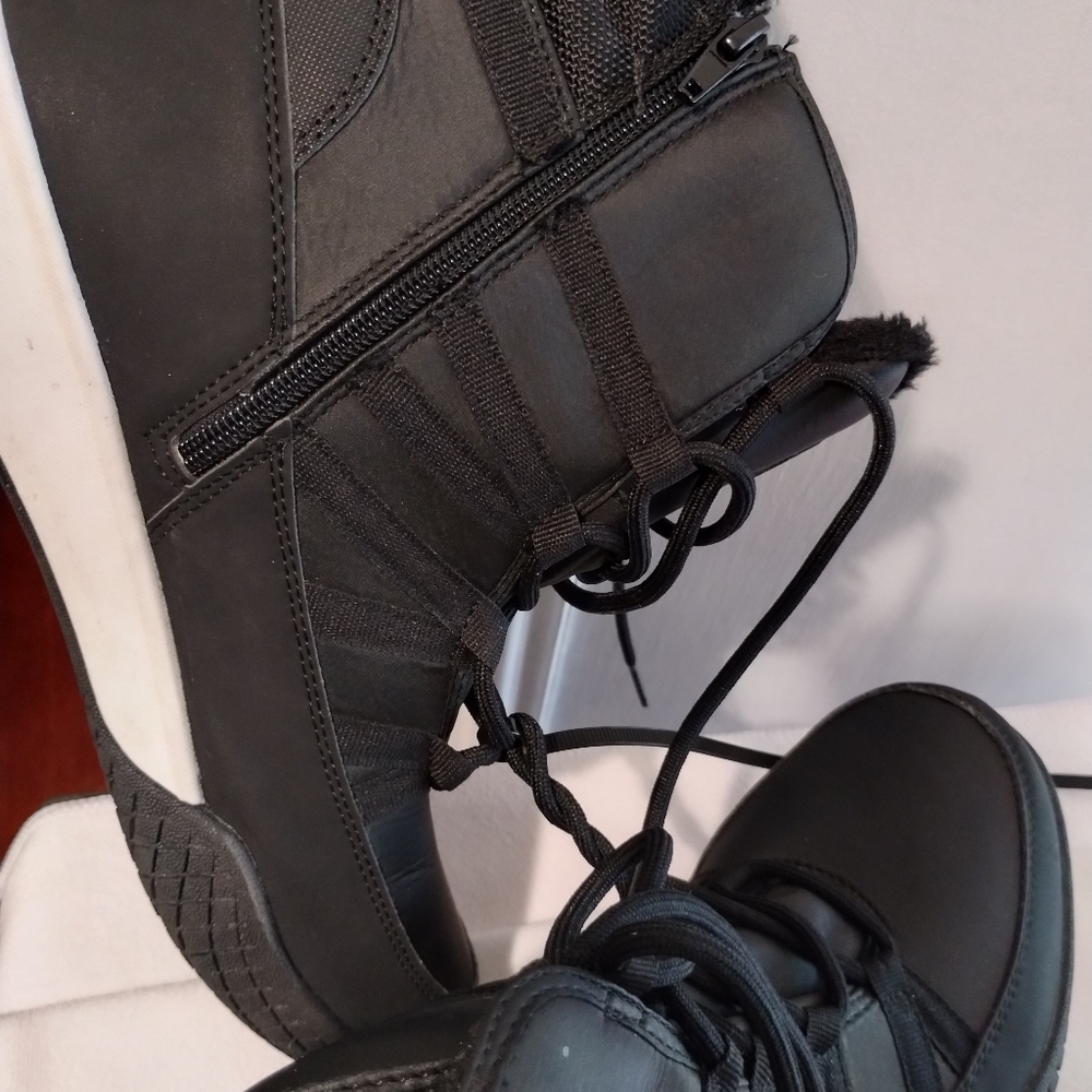 Ladies winter Boots - Picture 2 of 5